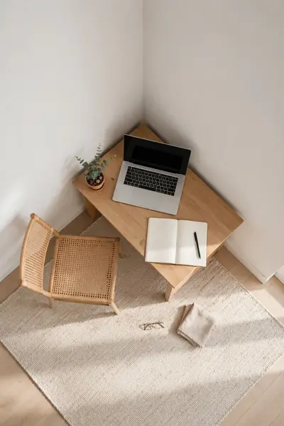 Small desk fitting neatly into a home corner