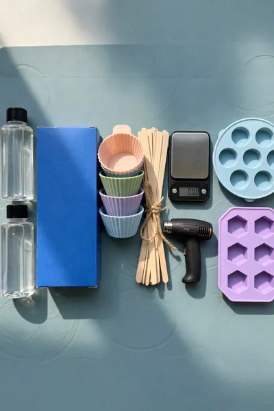 complete resin starter kit on a silicone mat